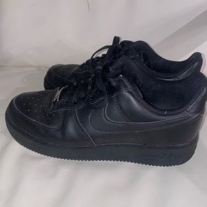 Black Air Force ones low tops 9.5w/8m